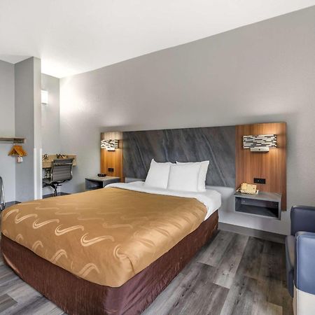 Quality Inn & Suites Manhattan Esterno foto