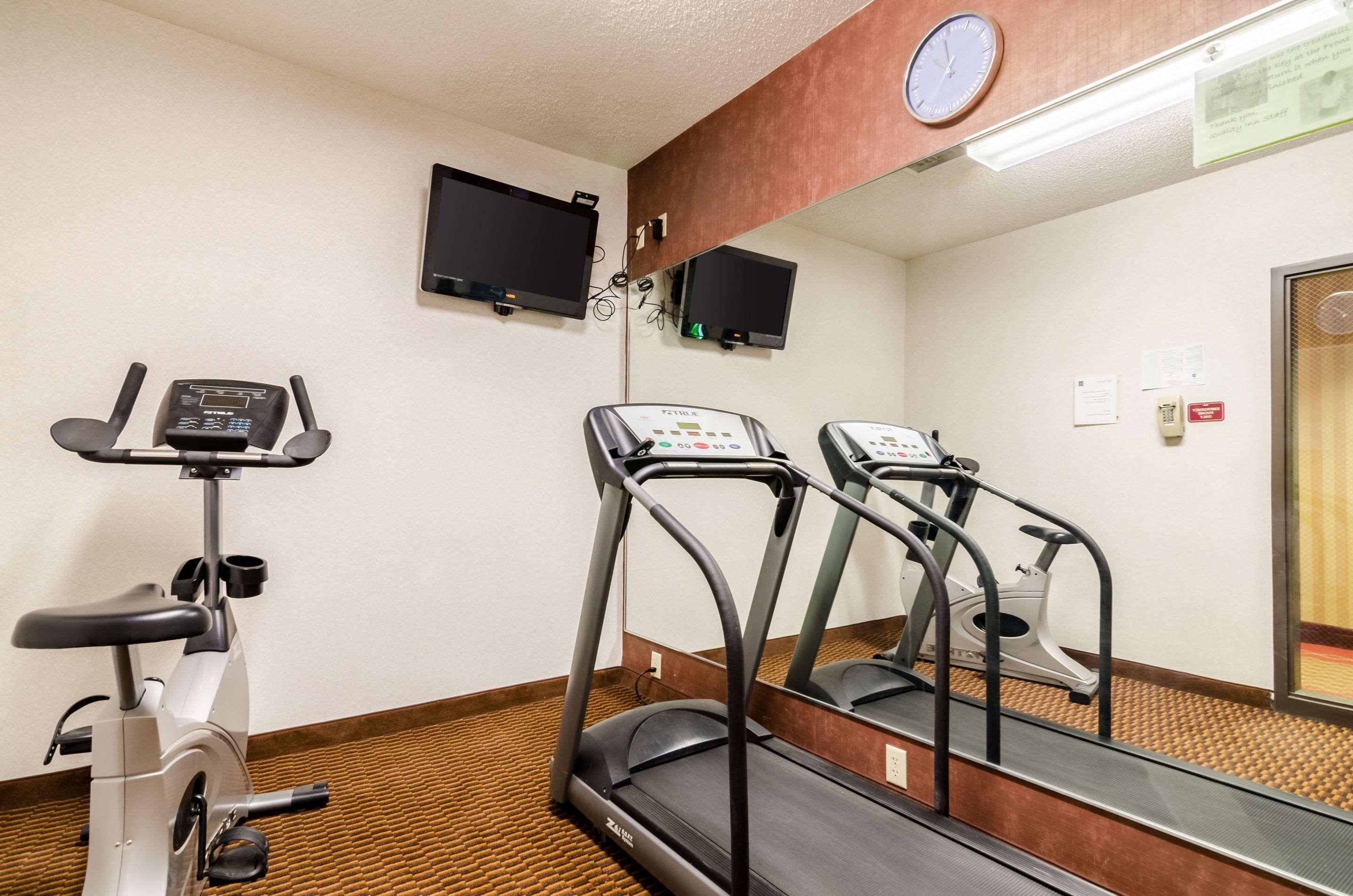 Quality Inn & Suites Manhattan Esterno foto