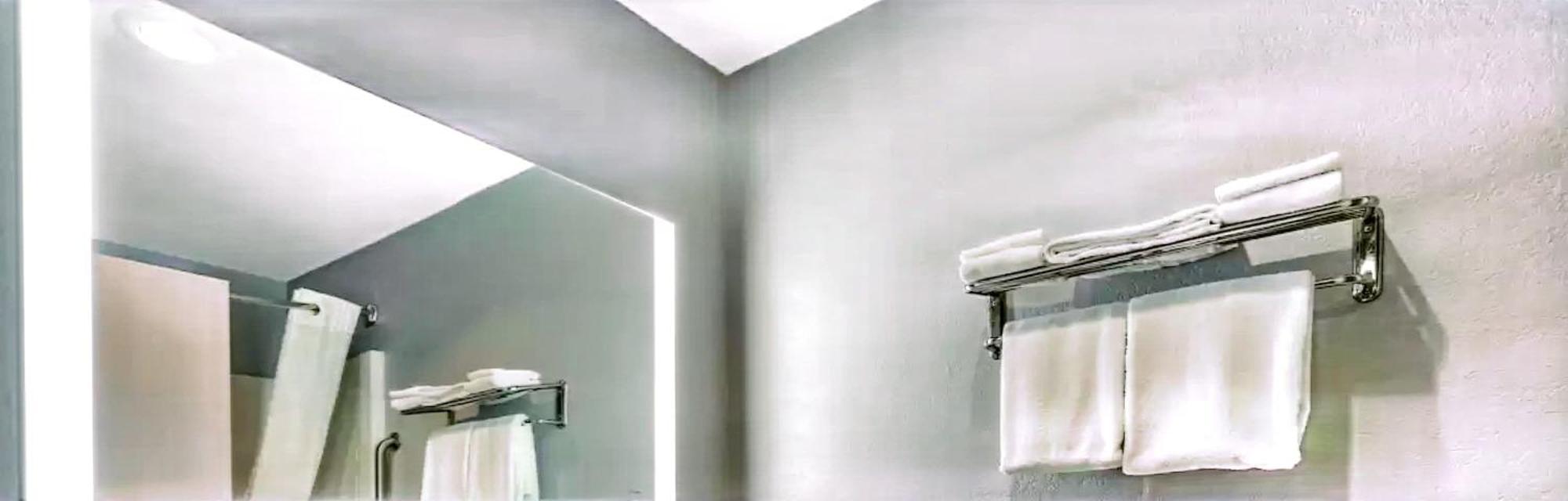 Quality Inn & Suites Manhattan Esterno foto